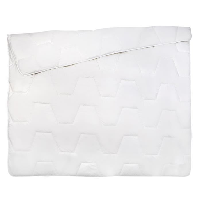 Abeil Couette Legere Nuage De Douceur 220x240 Cm Blanc