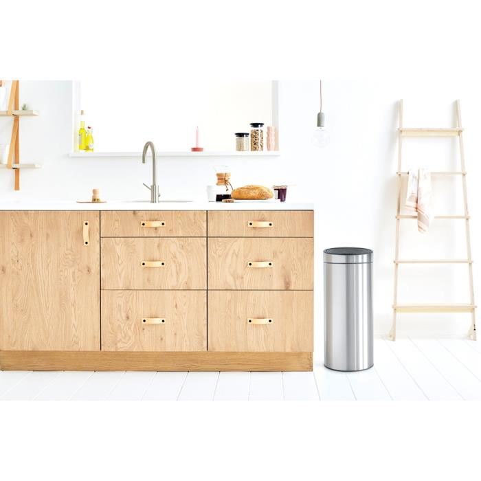 Touch Bin New 30 L Matt Steel Code G - Brabantia