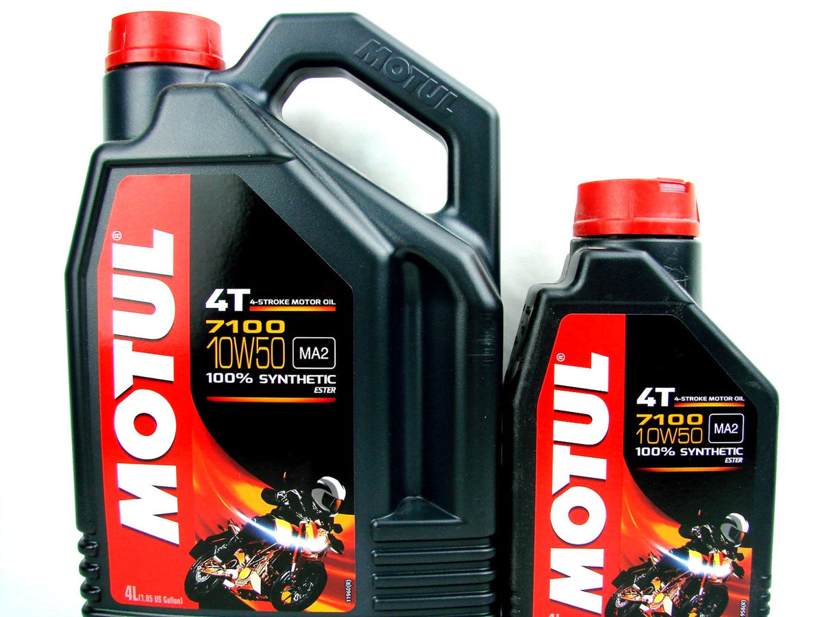 Bidon De 4l Dhuile 4t 10w-50 7100 100% Synthese Motul Pour Moto Quad