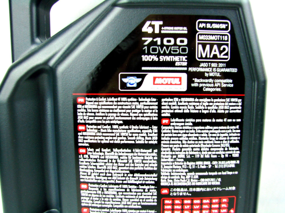 Bidon De 4l Dhuile 4t 10w-50 7100 100% Synthese Motul Pour Moto Quad