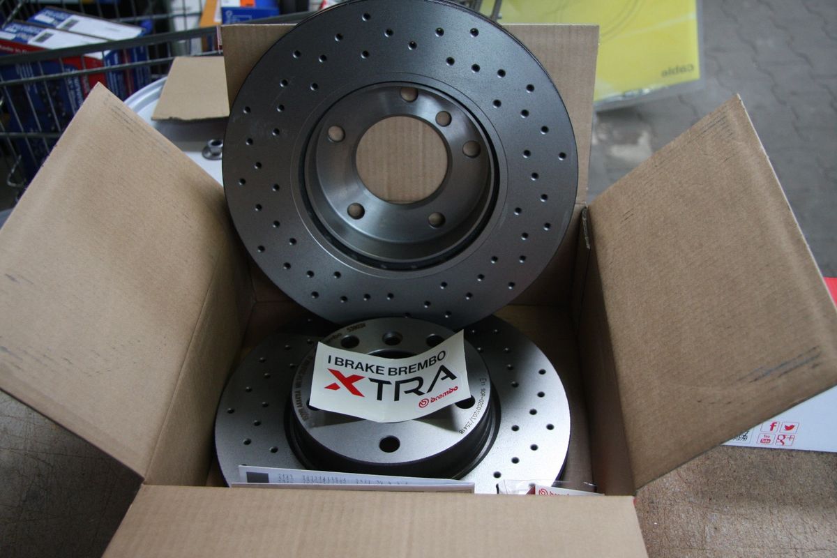2 Disques De Frein Brembo Xtra Vernis Uv 09.9145.1x