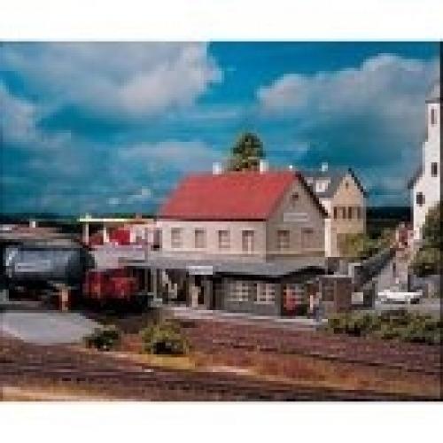 Gare H0 Burgstein - Piko - Gare H0 Burgstein - Enfant - 15 Ans - Train Miniature