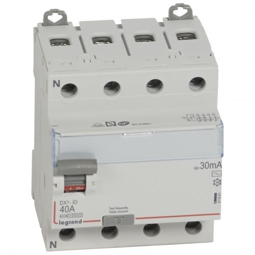 LEGRAND Interrupteur differentiel DX3 tetrapolaire 40A 30mA type AC 4 modules 400V - 411661
