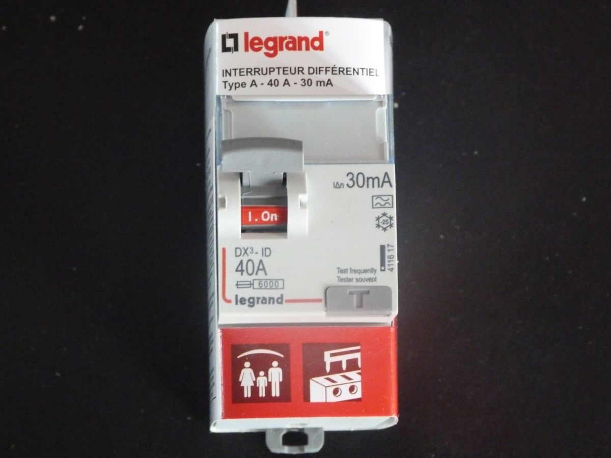 Interrupteur differentiel automatique DX3 30 mA-40A Type A LEGRAND