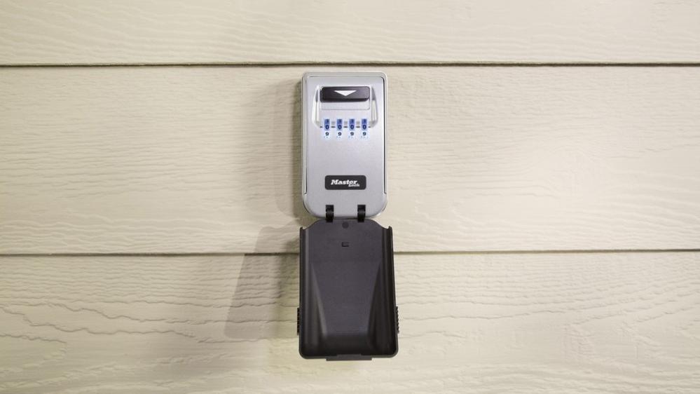Boite A Cles Securisee Format M Combinaison Retro Eclairee Rangement Securise Master Lock