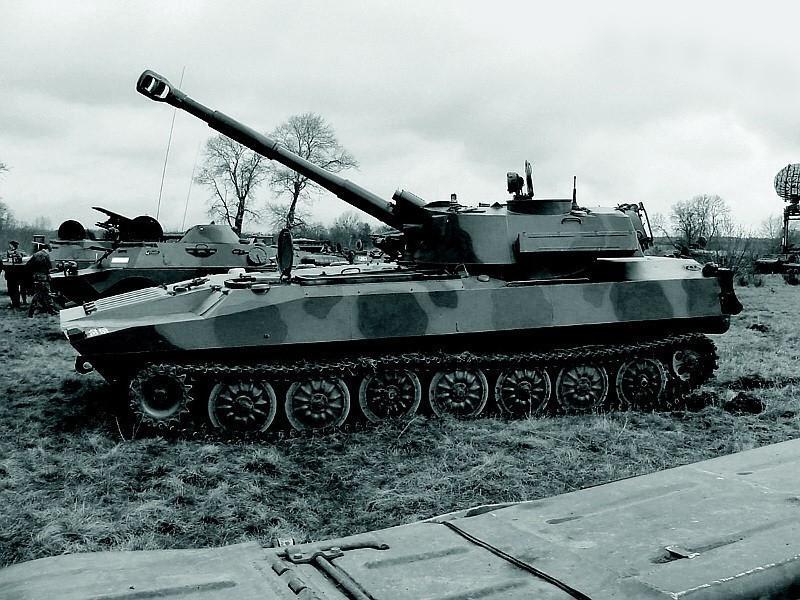 Sovietique 122-mm Automoteur Obusier Echelle 1: 100 - M