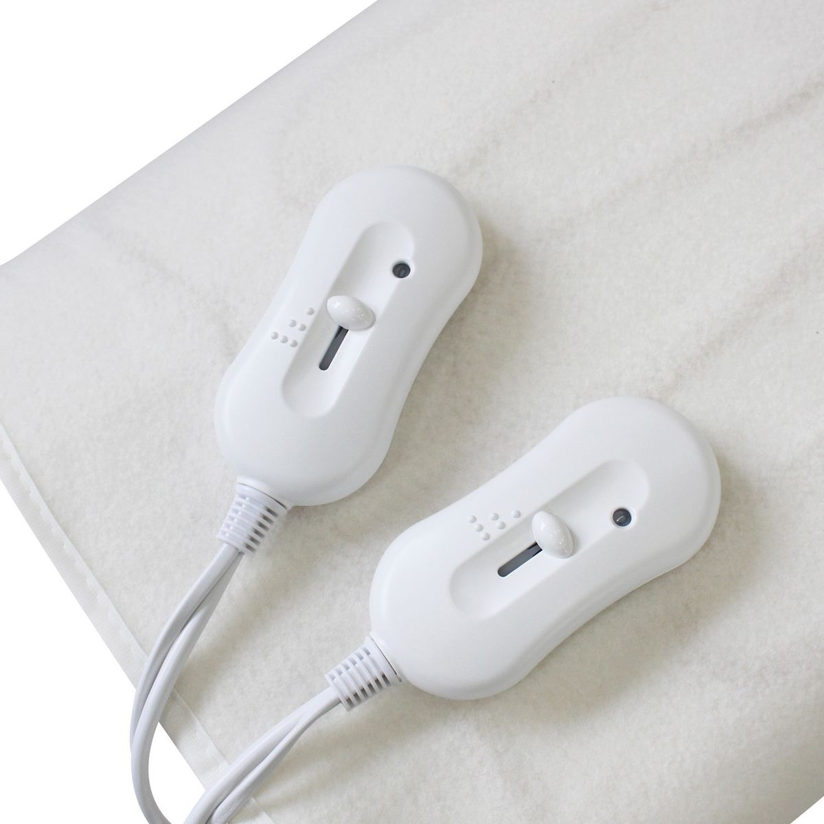 Surmatelas Chauffant - Todeco - Double 160x140 Cm - 2x60w - Commande A Distance - Blanc