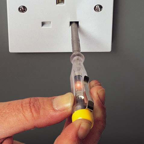 Tournevis testeur basse tension - Stanley