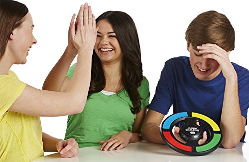 Jeu De Societe - Hasbro - Simon Swipe - Mixte - A Partir De 8 Ans - 1 Joueur Ou Plus