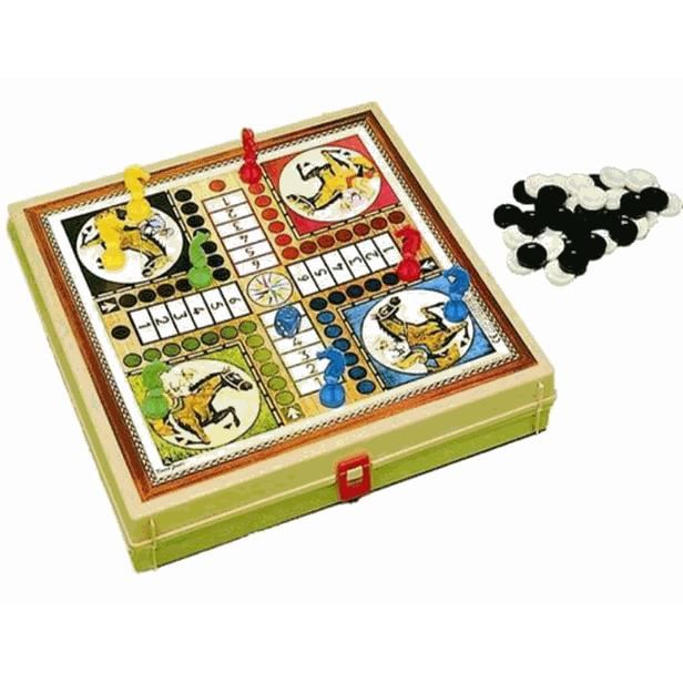 Coffret 8 Jeux Standard Jeu De Societe Dujardin Profitez De 8 Jeux Classiques Reunis Dans Un Seul Coffret