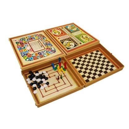 Coffret 8 Jeux Standard Jeu De Societe Dujardin Profitez De 8 Jeux Classiques Reunis Dans Un Seul Coffret