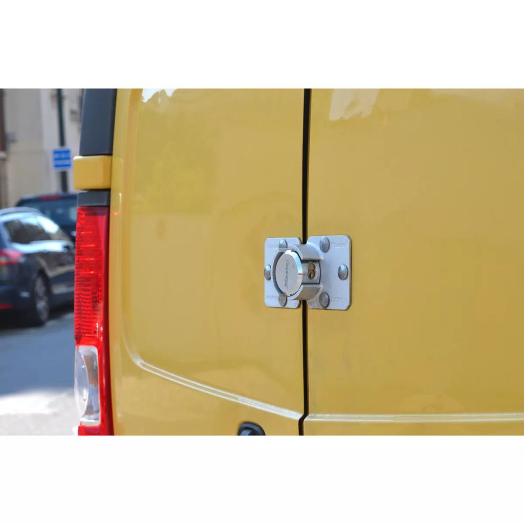 Master Lock Ensemble de Cadenas et Moraillon Antivol en Acier Argente 736EURD