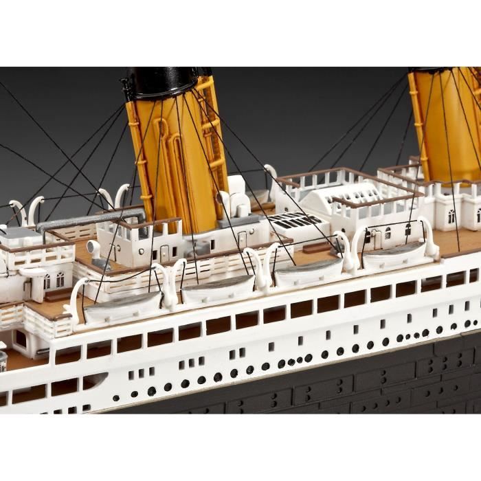 Revell Maquette Bateaux 100 Ans Du Titanic Edition Spec 05715