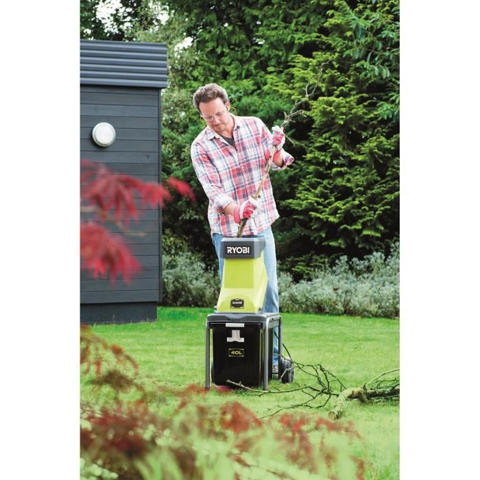 Ryobi Broyeur De Vegetaux 2500 W Plateau Porte Couteaux Capacite Broyage 45 Mm Ratio De Broyage 101 Bac 40 L Rsh2545b