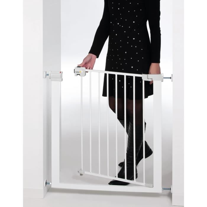 Safety 1st Barriere De Securite Enfant Easy Close Metal 73 A 80 Cm Pression Sans Vis Ni Percage Blanc