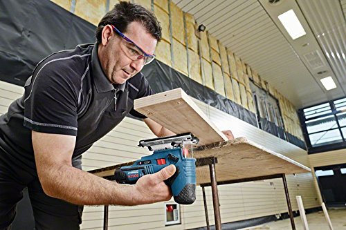 Scie Sauteuse Bosch Professional Gst 12v-70 + 2 Batteries Gba 12v-40 30ah + Chargeur Gal 12v-30 + 2 Lames + L-boxx - 06015a1005