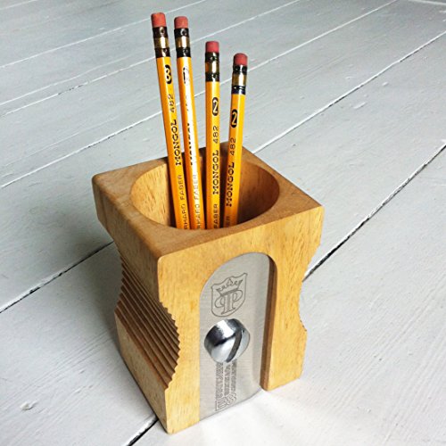 Suck Uk Skpencilpot1 Pot A Crayons Design Taille-crayons Geant Beige Et Gris Chrome Bois Et Metal Acier Inoxydable D8,5 X H12 Cm